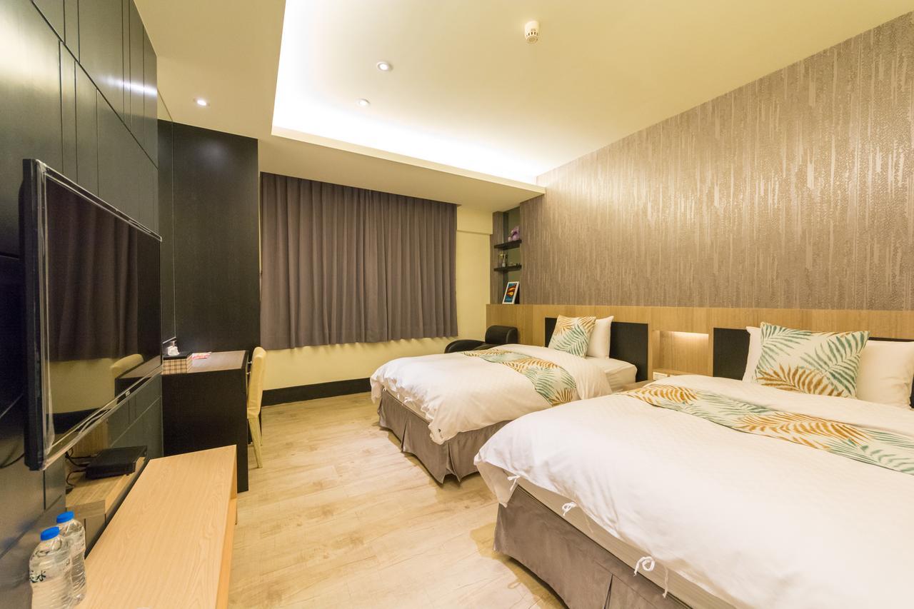 W Hostel Đài Nam Ngoại thất bức ảnh